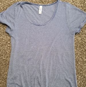 Lularoe Classic Tee